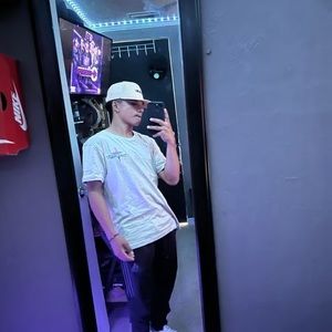 Meet your Posher, Briones